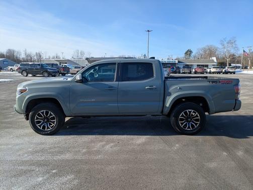 2022 Toyota Tacoma TRD