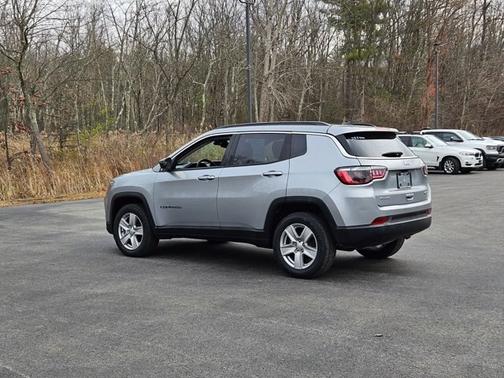 2022 Jeep Compass LATITUDE