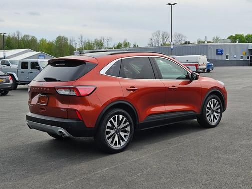 2020 Ford Escape TITANIUM