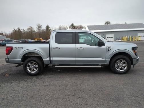 ICONIC SILVER METALLIC 2025 Ford F-150 XLT