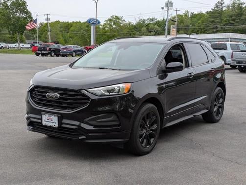 AGATE BLACK METALLIC 2022 Ford Edge SE