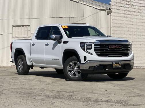 2025 GMC Sierra 1500 SLT