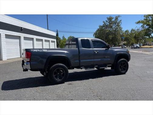 2022 Toyota Tacoma TRD Off Road