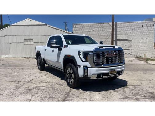Summit White 2026 GMC Sierra 2500 Denali