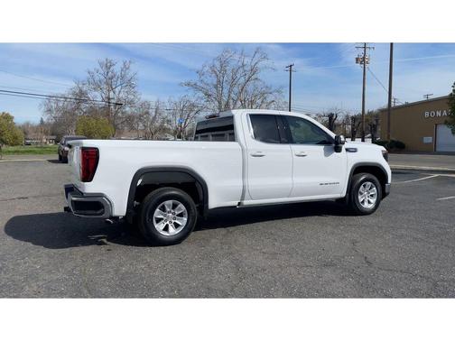 2025 GMC Sierra 1500 SLE