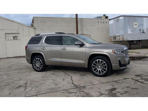 2022 GMC Acadia Denali