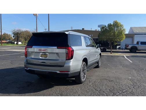 2026 GMC Yukon XL 4WD Elevation