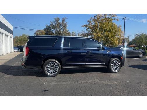 2023 GMC Yukon XL Denali Ultimate