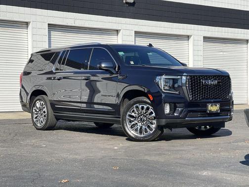 2023 GMC Yukon XL Denali Ultimate