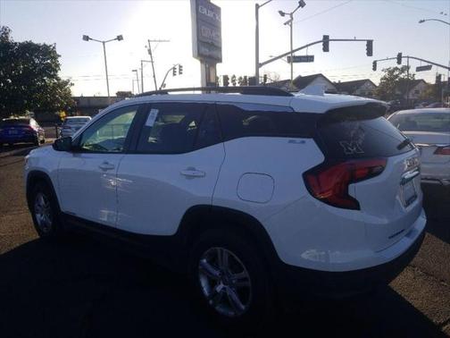 Summit White 2018 GMC Terrain SLE