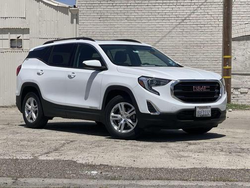 Summit White 2018 GMC Terrain SLE