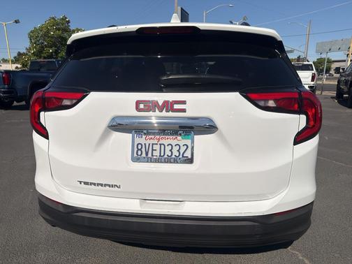 Summit White 2018 GMC Terrain SLE