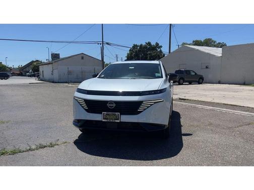 Everest White Pearl Tricoat 2025 Nissan Murano Platinum