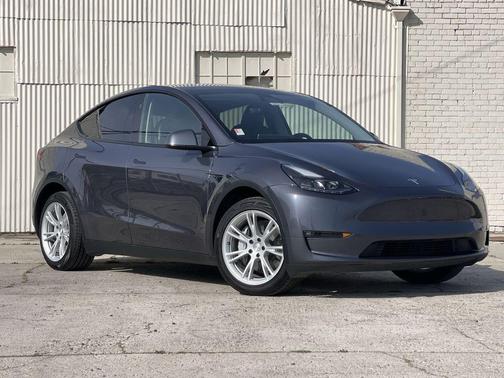 2023 Tesla Model Y Long Range Dual Motor All-Wheel Drive