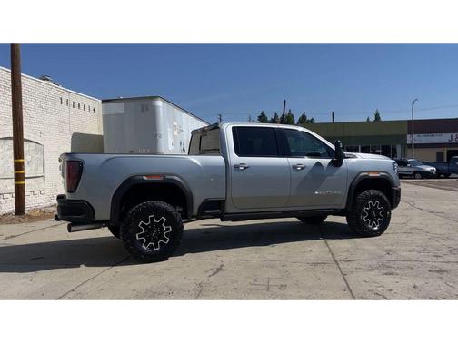 2025 GMC Sierra 2500 AT4