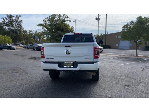 2023 RAM 2500 Laramie Crew Cab 4x4 6'4' Box