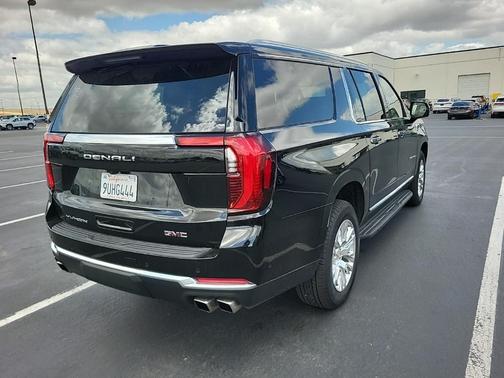 Onyx Black 2025 GMC Yukon XL Denali