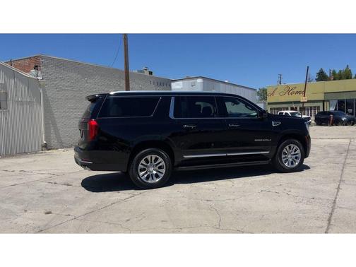 Onyx Black 2025 GMC Yukon XL Denali