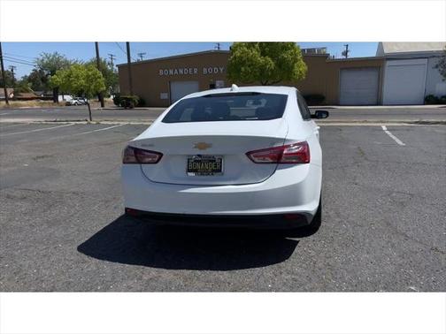 2022 Chevrolet Malibu FWD LT