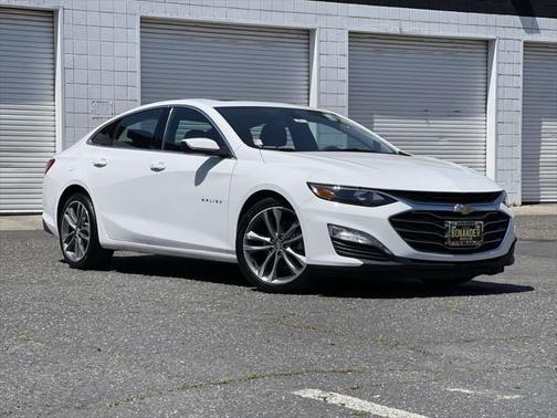 2022 Chevrolet Malibu FWD LT