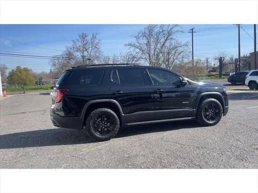 2022 GMC Acadia AWD AT4