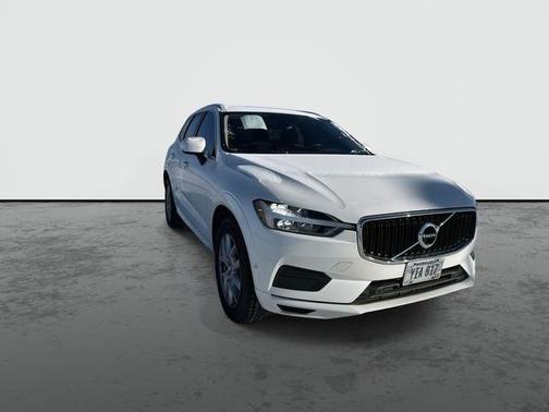 2019 Volvo XC60 T5 Momentum