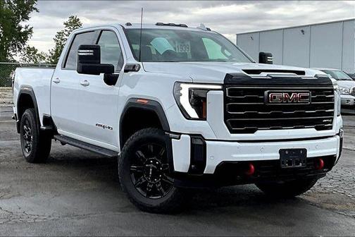 Summit White 2024 GMC Sierra 2500 AT4
