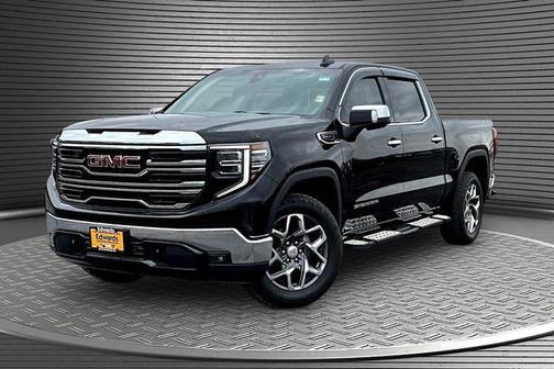 Onyx Black 2022 GMC Sierra 1500 SLT