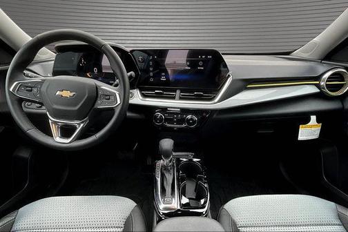 Marina Blue Metallic 2026 Chevrolet Trax LT
