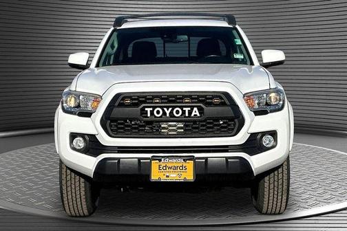 Super White 2018 Toyota Tacoma SR5