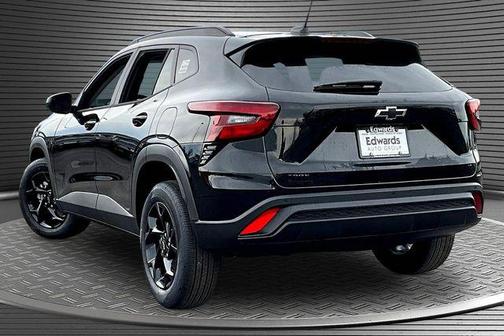 Black Metallic 2026 Chevrolet Trax LT