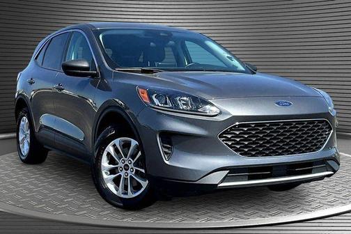 Gray Metallic 2022 Ford Escape SE