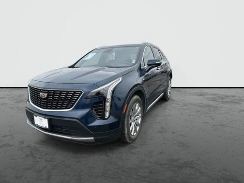 2021 Cadillac XT4 Premium Luxury