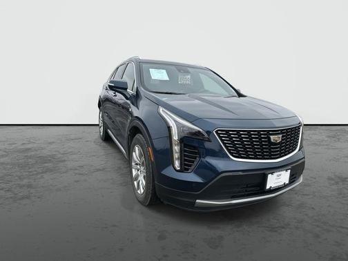2021 Cadillac XT4 Premium Luxury