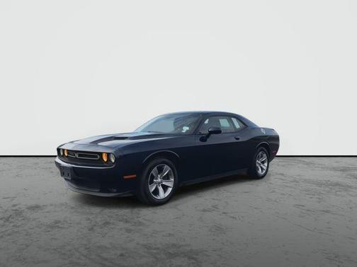 2015 Dodge Challenger SXT