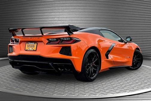 Amplify Orange Tintcoat 2023 Chevrolet Corvette Stingray w/2LT