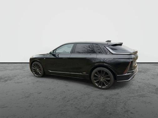 2026 Cadillac LYRIQ V Premium