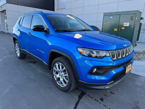2022 Jeep Compass Latitude Lux