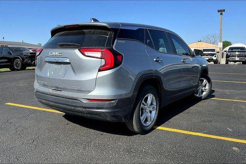Sterling Metallic 2024 GMC Terrain SLE