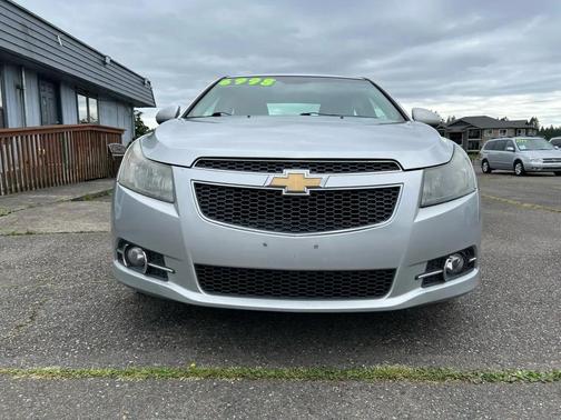 Silver 2013 Chevrolet Cruze LTZ
