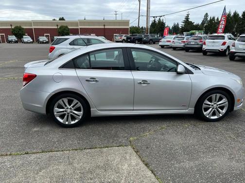 Silver 2013 Chevrolet Cruze LTZ