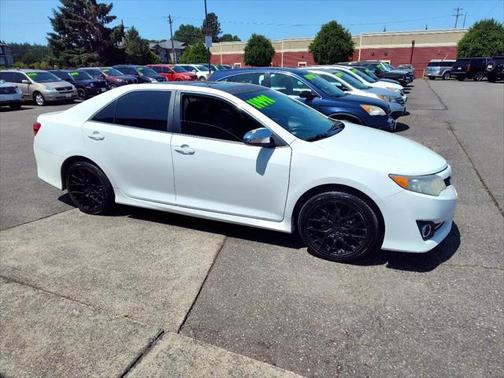 2014 Toyota Camry SE