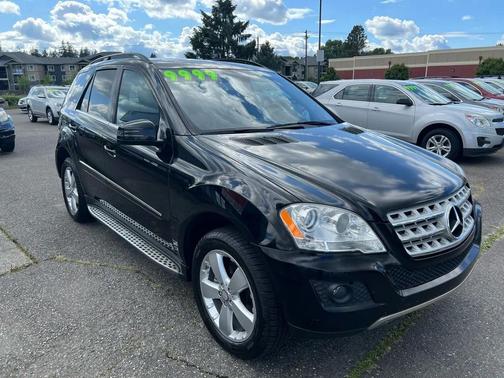 Black 2011 Mercedes-Benz M-Class 4MATIC