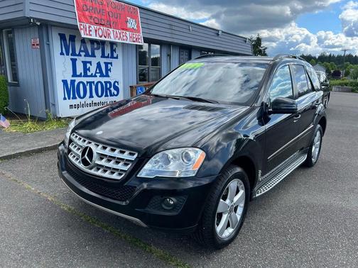 Black 2011 Mercedes-Benz M-Class 4MATIC