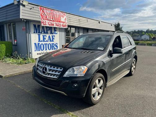 Black 2011 Mercedes-Benz M-Class 4MATIC