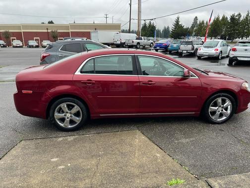 2011 Chevrolet Malibu 1LT