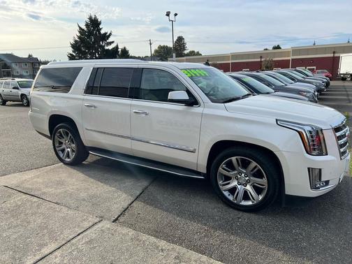 2015 Cadillac Escalade ESV Luxury