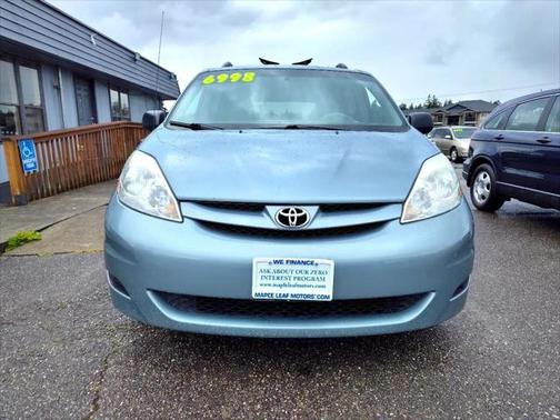 2009 Toyota Sienna LE