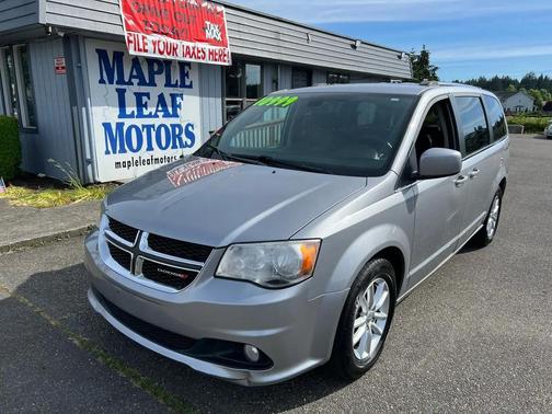 Silver 2018 Dodge Grand Caravan SXT