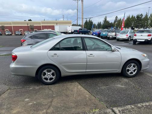 2006 Toyota Camry LE